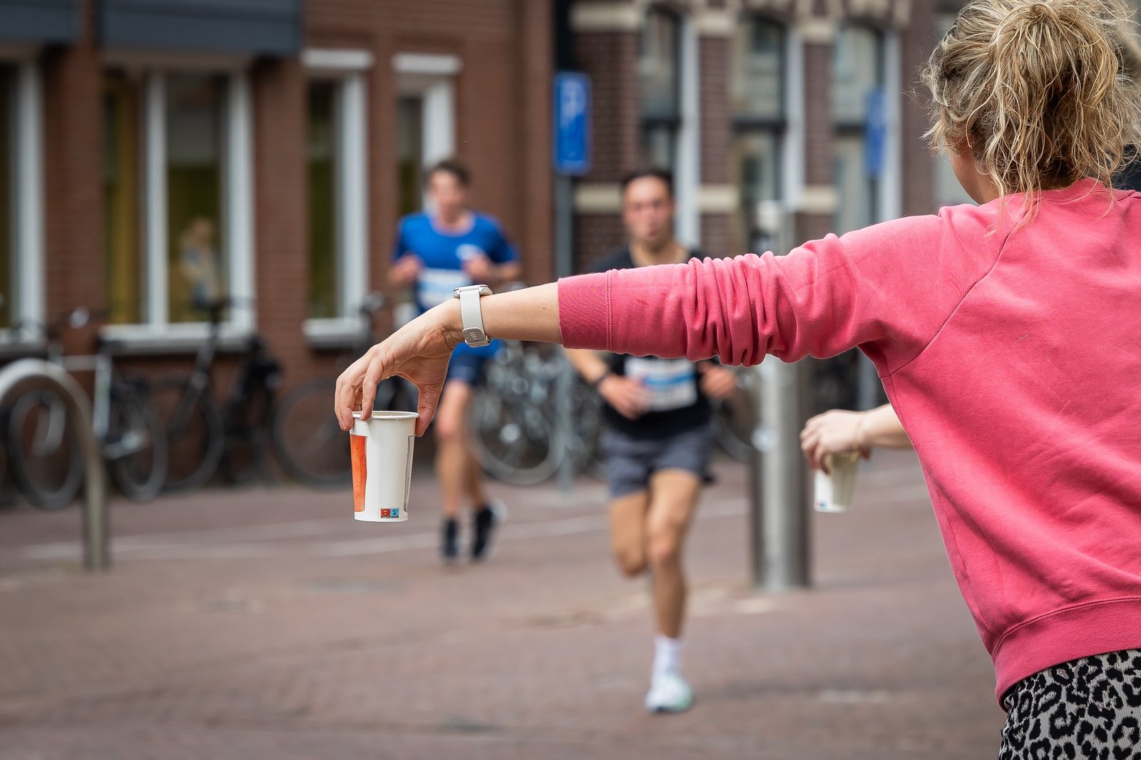 Waterpost langs het parcours van de Halve Marathon van Sneek