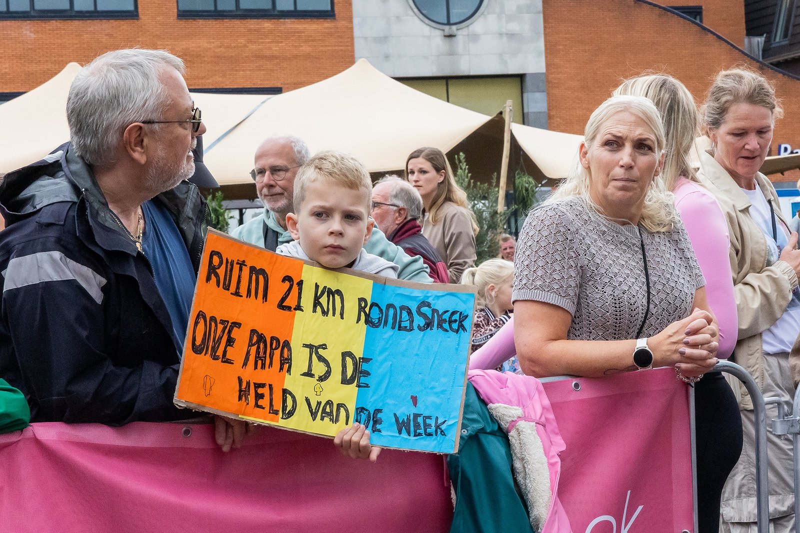Hardlopers tijdens Marathon Sneek 2026