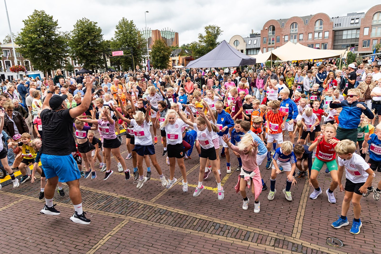 Deelnemers tijdens Marathon Sneek 2026